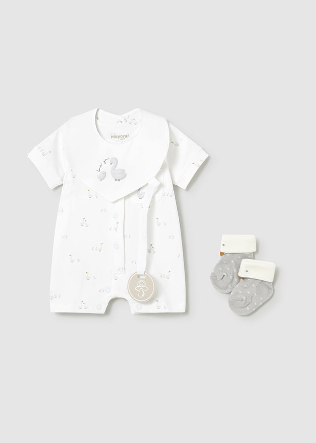1727 Mayoral New Baby Gift Set